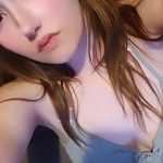 fayth is swapping clothes online from 