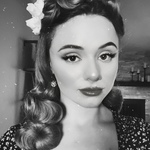 hannahbrook06 is swapping clothes online from SIMI VALLEY, CA