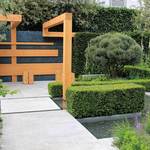 zahrada is swapping clothes online from 