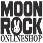 moonrocks01 is swapping clothes online from 