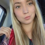 butterflyk1tty is swapping clothes online from VINEYARD, UT