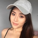 shenjie28 is swapping clothes online from Singaproe, 