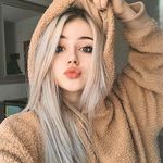 missriego is swapping clothes online from 