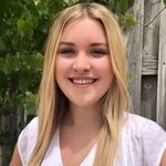 rosale64e is swapping clothes online from 