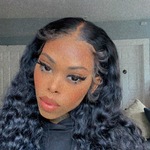 fyiakk is swapping clothes online from 