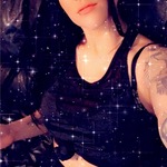 nyeah8989 is swapping clothes online from RED DEER, AB