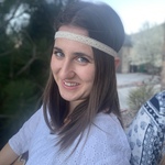 lioness96 is swapping clothes online from 