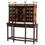 Antique Auction Houses is swapping clothes online from Alameda, CA