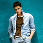 robertshaas1 is swapping clothes online from 