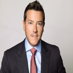 Jeffrey Davidson is swapping clothes online from 