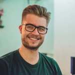 baldwiwin34 is swapping clothes online from 