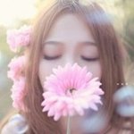 binda is swapping clothes online from 