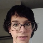 scarletraven15 is swapping clothes online from ORLANDO, FL