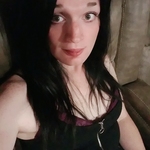 zbonch is swapping clothes online from LITCHFIELD PARK, AZ