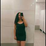 eloisarak24 is swapping clothes online from São José, SC