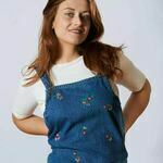 monakidman is swapping clothes online from 