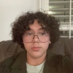 santi_dzm is swapping clothes online from MORENO VALLEY, CA