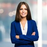 adamslisa152 is swapping clothes online from Abu Dhabi, Dubai