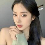 kissmebangbang07 is swapping clothes online from 