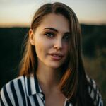 lailahamdani is swapping clothes online from Abu Dhabi, Dubai