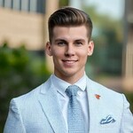 edwardlewis is swapping clothes online from 