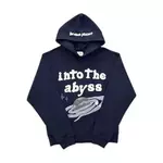 broken planet clothing is swapping clothes online from london, England