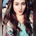 sarahalee is swapping clothes online from 