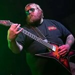 eternalchampionmerch is swapping clothes online from 