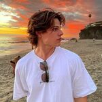 david1macon is swapping clothes online from 