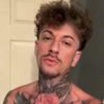 jeremyalanjones is swapping clothes online from 