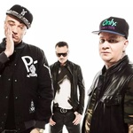 clubdogomerch is swapping clothes online from 