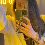 zoyaa331 is swapping clothes online from 