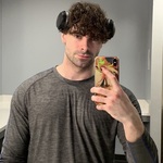 skermzmerch is swapping clothes online from 