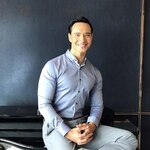 ceonghoangkhang is swapping clothes online from 
