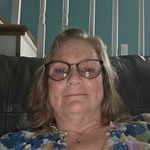 lynabbe is swapping clothes online from 