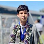 Trần Trọng Thành is swapping clothes online from 