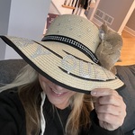 dee4725 is swapping clothes online from HAWTHORN WOODS, IL