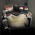 blvaddbu is swapping clothes online from 