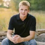 jawdahmustafa is swapping clothes online from 