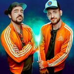 ganjawhitenightmerch is swapping clothes online from 