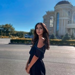 Lauravenus is swapping clothes online from NEW YORK, NY