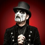 kingdiamondmerch is swapping clothes online from 