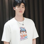 Võ Đức Lâm is swapping clothes online from 