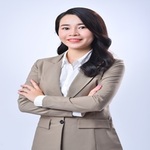 CEO Phương Như is swapping clothes online from 