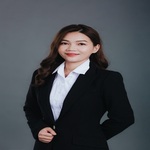 CEO Ngọc Duyên is swapping clothes online from 