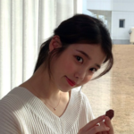 teresajsemon is swapping clothes online from 