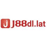 j88dllat is swapping clothes online from 