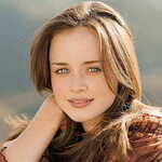 harrybrook123 is swapping clothes online from 