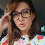 annyanna is swapping clothes online from 