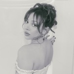 aylivamerch is swapping clothes online from 